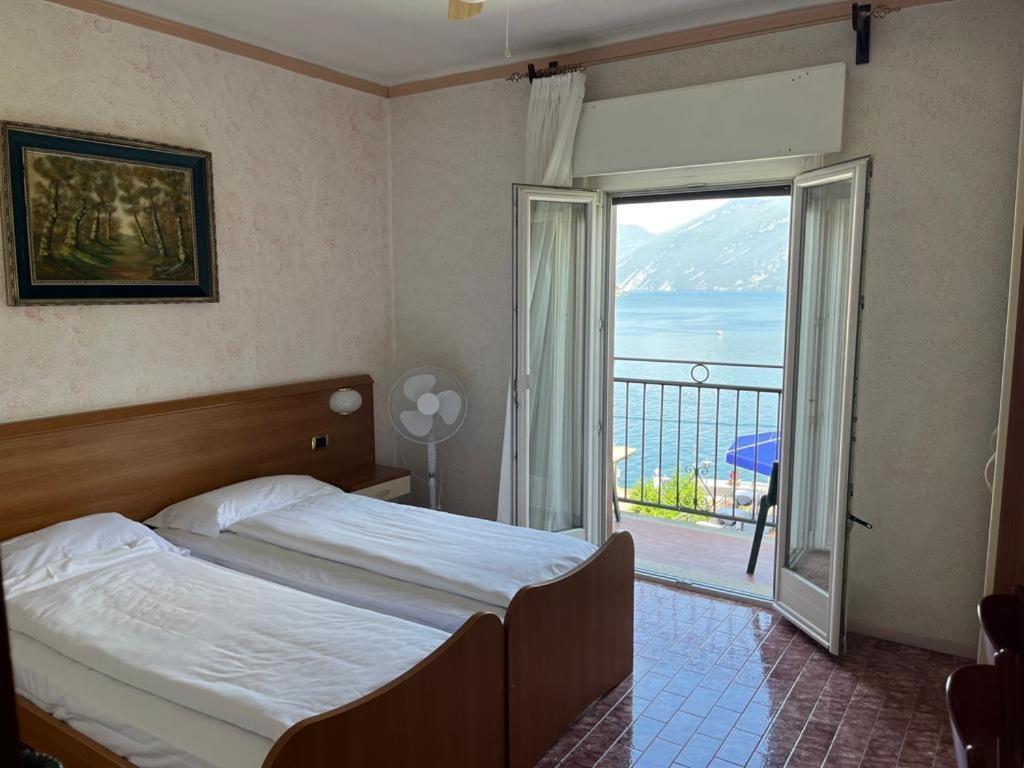 Hotel Alla Noce Лімоне-суль-Гарда Екстер'єр фото