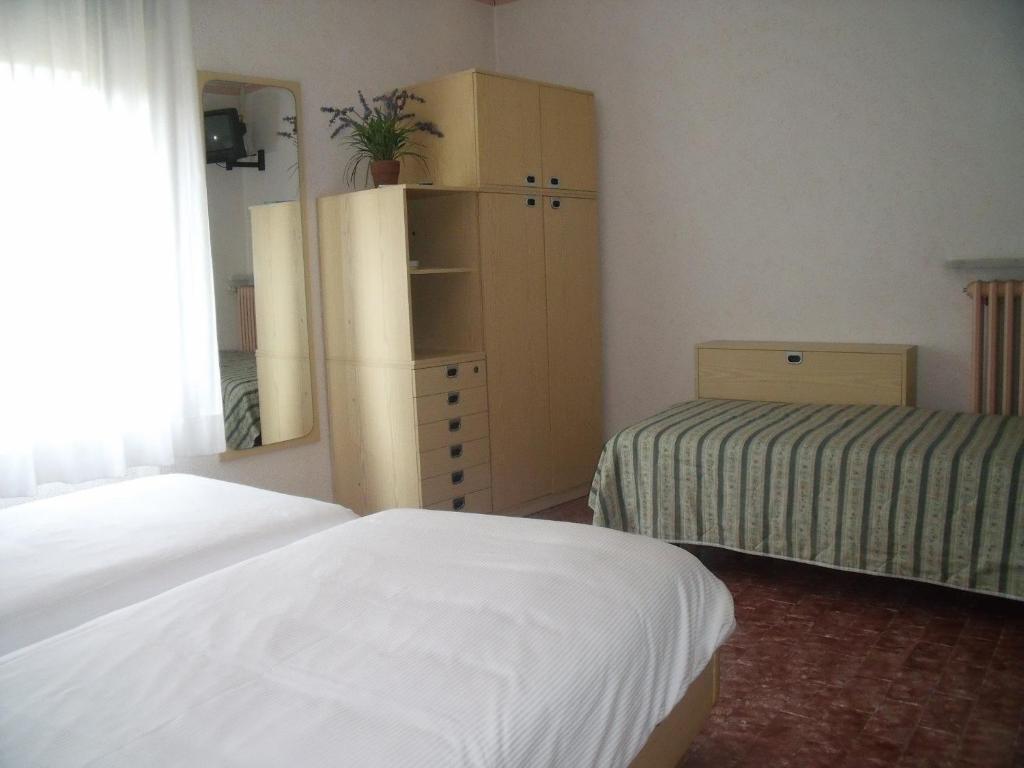 Hotel Alla Noce Лімоне-суль-Гарда Номер фото